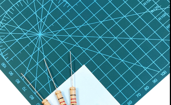 مقاومت کربنی 5 درصد 39R 3W
